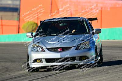 media/Oct-18-2025-Extreme Speed (Sat) [[d6d7e1fef1]]/Group 1 Red/Session 1 (Turn 4)/